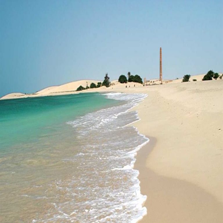 Praia chaves visited with the bay cruise of fishing holidays and trips Boa Vista